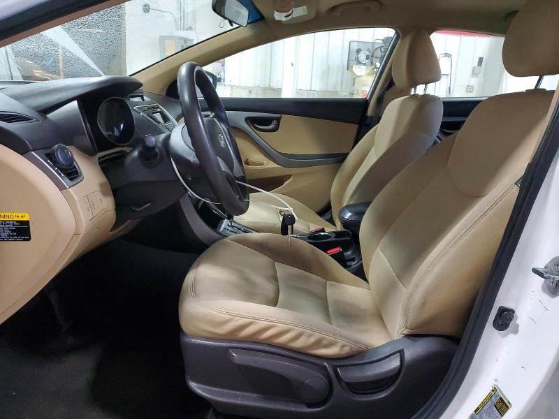 Photo 7 from auction – 2012 HYUNDAI ELANTRA GL with VIN 5NPDH4AE3CH150557