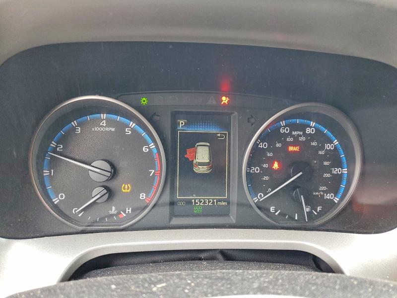 Photo 9 from auction – 2018 TOYOTA RAV4 ADVEN with VIN 2T3WFREV8JW473613