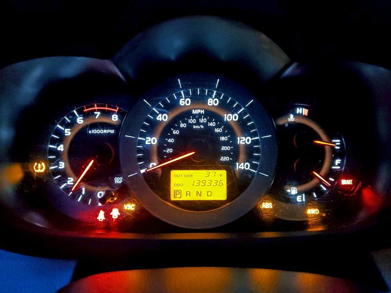 Photo 9 from auction – 2008 TOYOTA RAV4 LIMIT with VIN JTMBD31V685157538