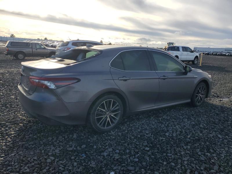 Photo 3 from auction – 2021 TOYOTA CAMRY with VIN 4T1F31AK6MU563135