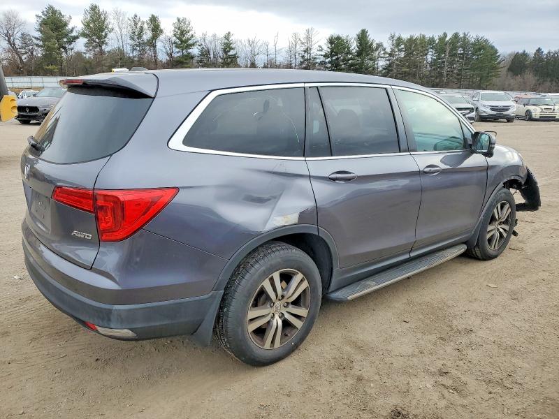Photo 3 from auction – 2017 HONDA PILOT EX with VIN 5FNYF6H33HB063495