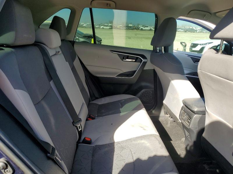 Photo 10 from auction – 2020 TOYOTA RAV4 with VIN 2T3W1RFVXLW077067