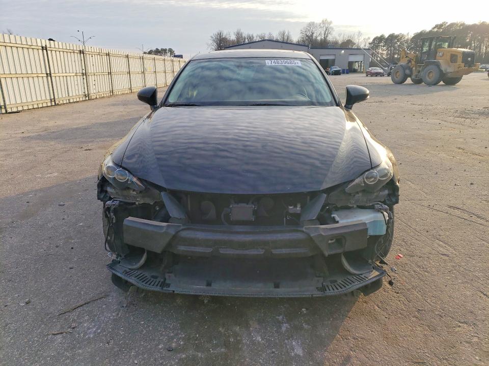 Photo 5 from auction – 2016 LEXUS IS 200T with VIN JTHBA1D24G5021498
