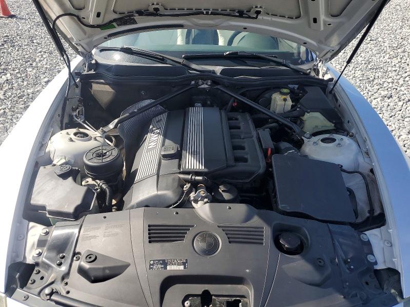 Photo 11 from auction – 2005 BMW Z4 2.5 with VIN 4USBT33575LS56659