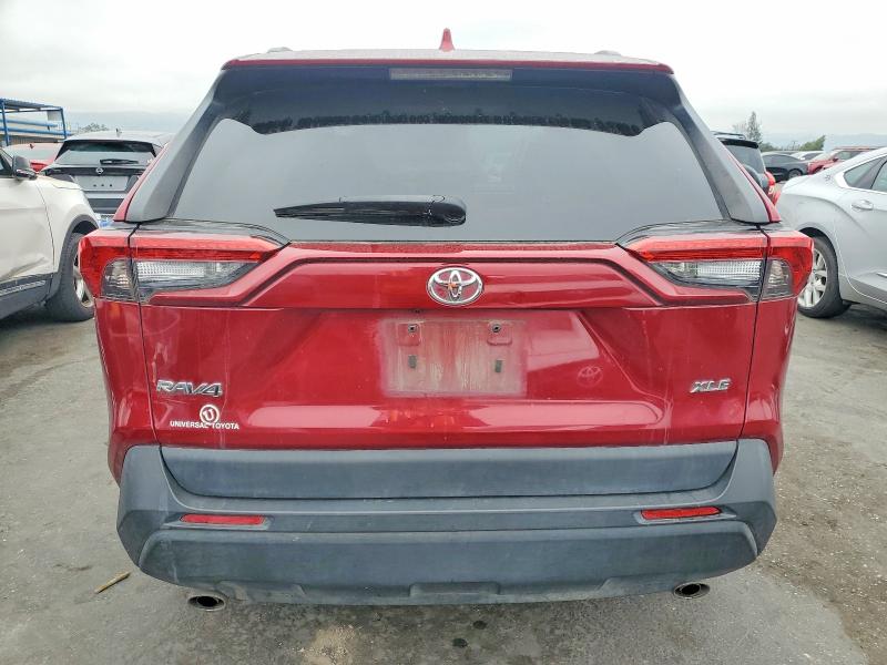 Photo 6 from auction – 2022 TOYOTA RAV4 with VIN 2T3W1RFV1NW206820