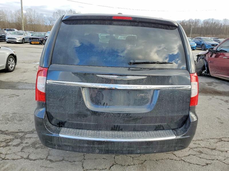 Photo 6 from auction – 2012 CHRYSLER TOWN & COU with VIN 2C4RC1CG2CR339463