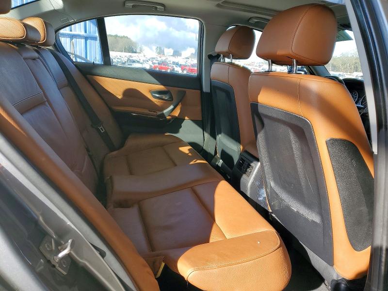 Photo 10 from auction – 2011 BMW 328 with VIN WBAPH7C53BE675335