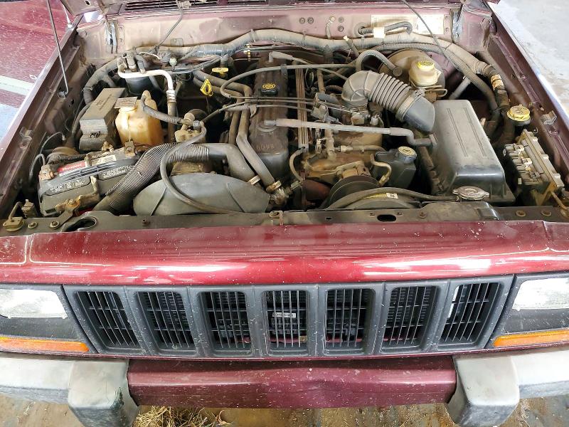 Photo 12 from auction – 2000 JEEP CHEROKEE S with VIN 1J4FF48S1YL136714