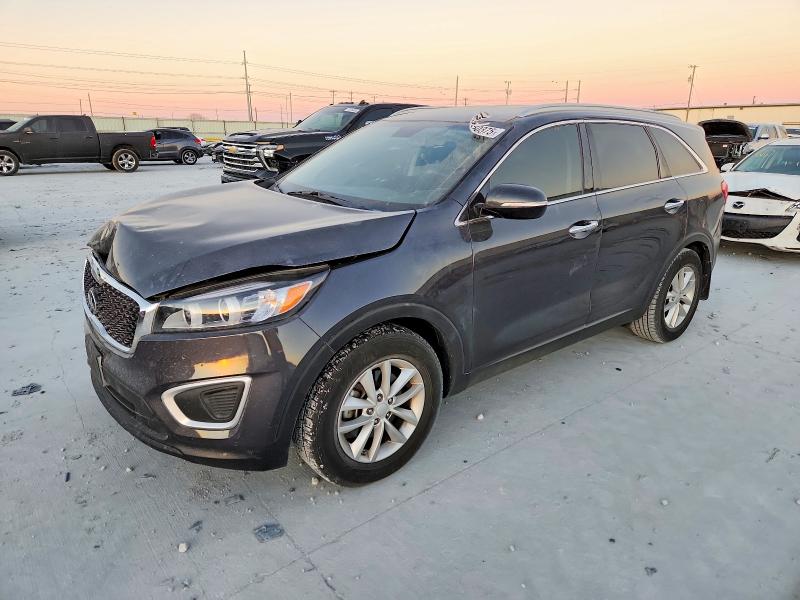 KIA SORENTO 2018 with VIN 5XYPG4A36JG417810 - Photo from auction