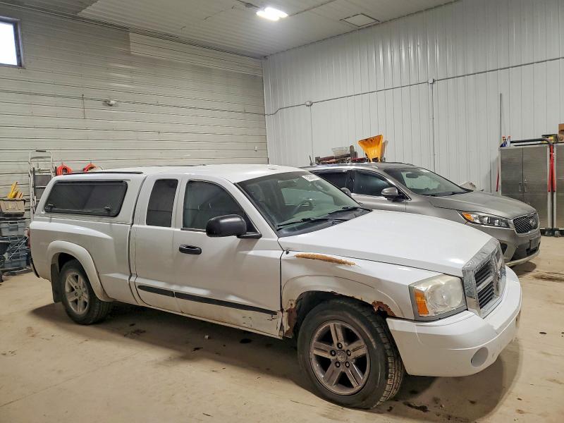 Photo 4 from auction – 2007 DODGE DAKOTA SLT with VIN 1D7HW42J57S261546