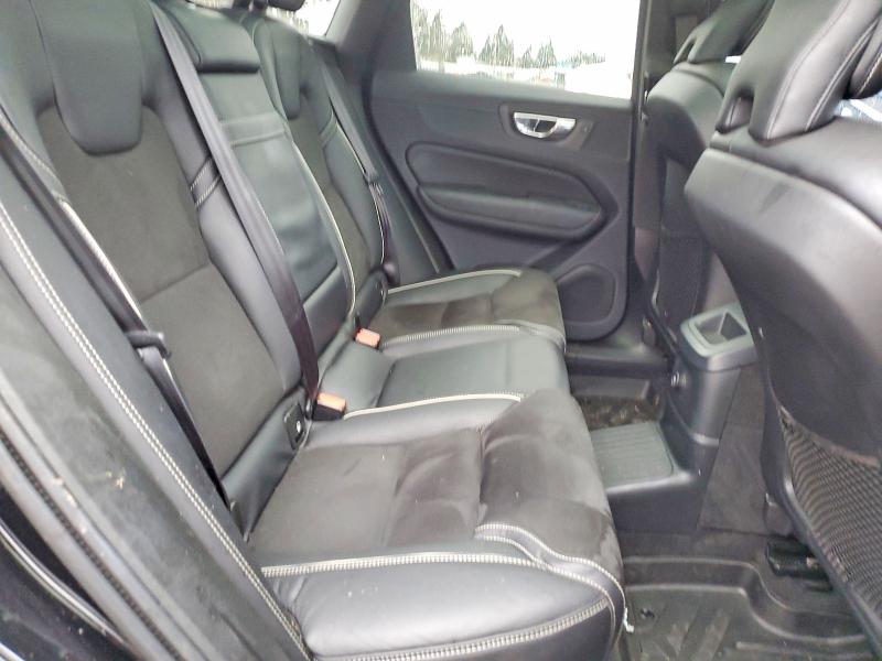 Photo 11 from auction – 2019 VOLVO XC60 T8 R- with VIN LYVBR0DM6KB214086