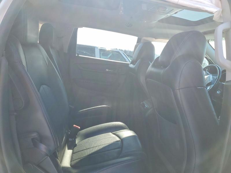Photo 11 from auction – 2016 CHEVROLET TRAVERSE L with VIN 1GNKRJKD9GJ169594