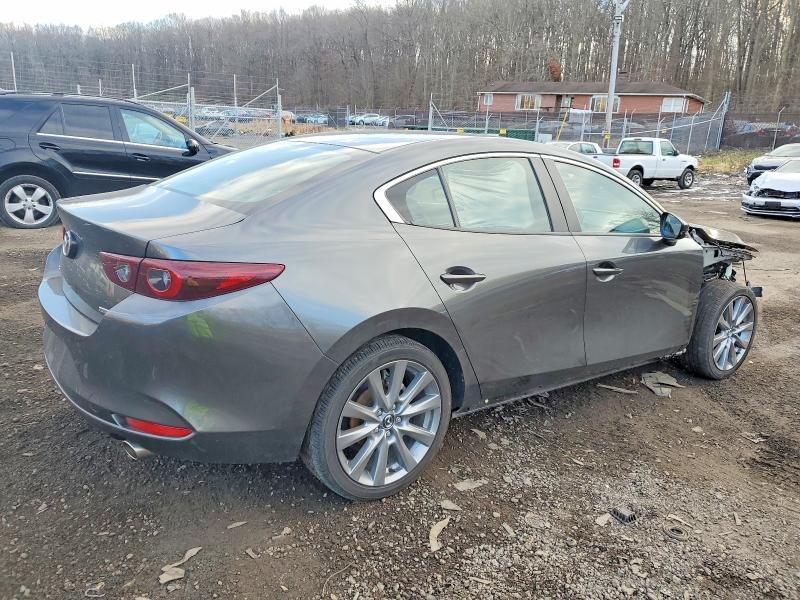 Photo 3 from auction – 2023 MAZDA 3 with VIN 3MZBPACM2PM373859