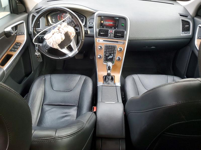 Photo 8 from auction – 2016 VOLVO XC60 with VIN YV4612RK7G2822152