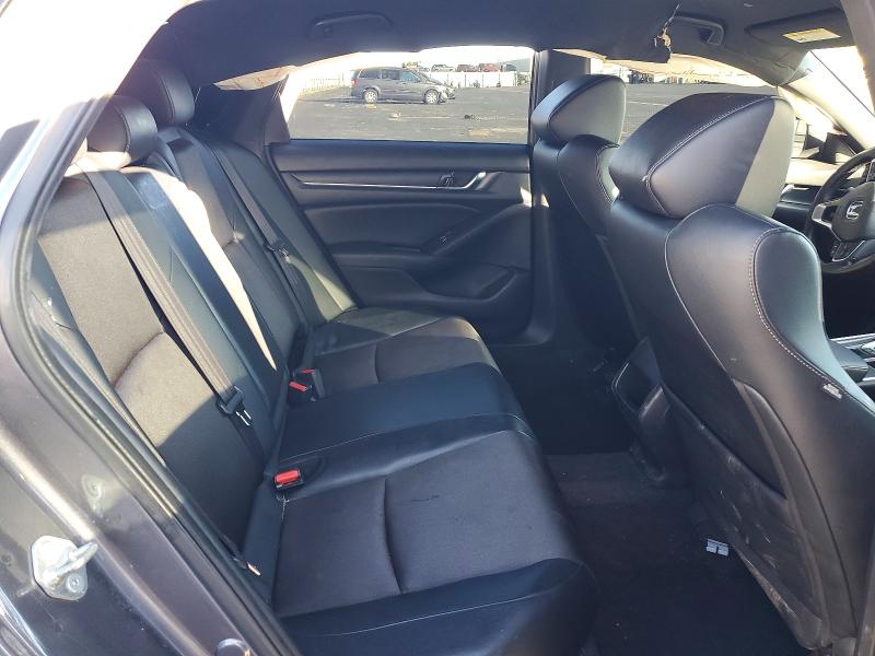 Photo 10 from auction – 2018 HONDA ACCORD with VIN 1HGCV1F31JA240841