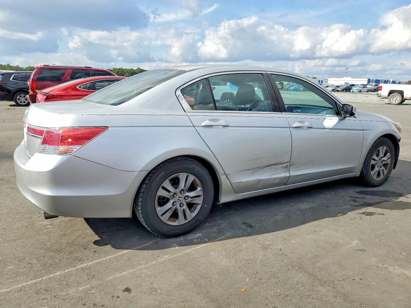 Photo 3 from auction – 2012 HONDA ACCORD with VIN 1HGCP2F64CA133988