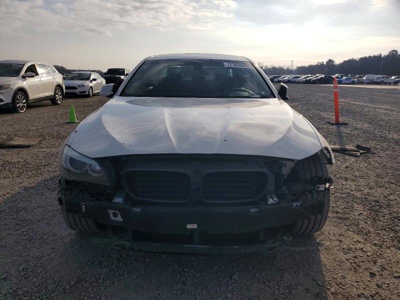 Photo 5 from auction – 2011 BMW 528 I with VIN WBAFR1C52BC739849