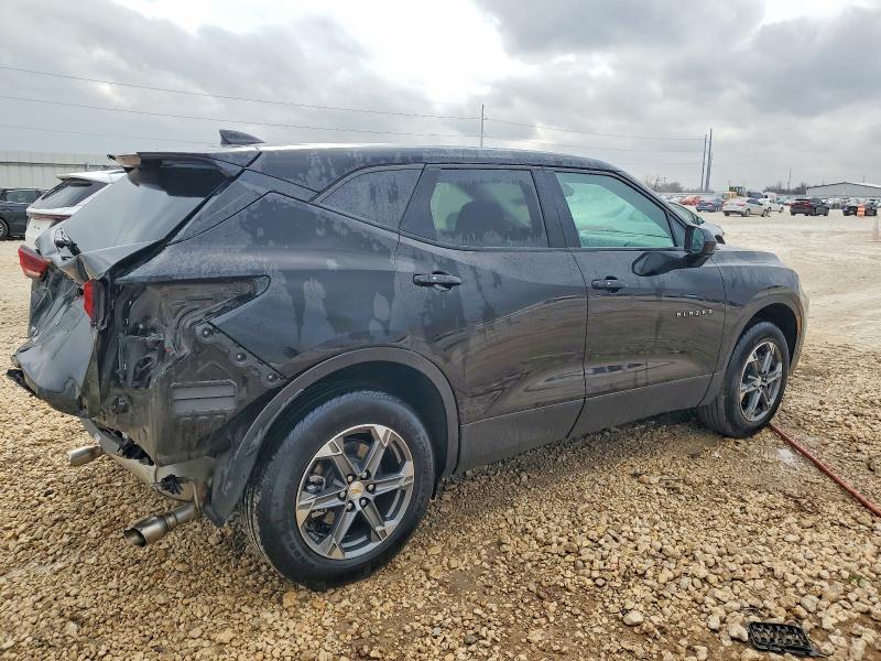 Photo 3 from auction – 2025 CHEVROLET BLAZER 2LT with VIN 3GNKBCR42SS260574