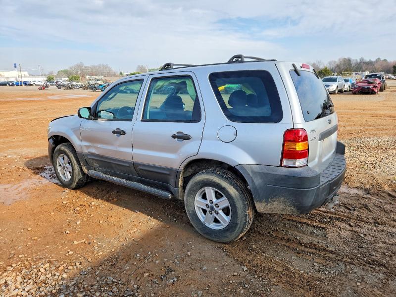 Photo 2 from auction – 2005 FORD ESCAPE XLS with VIN 1FMCU02Z55KA21835