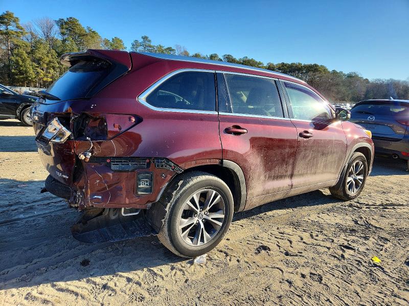 Photo 3 from auction – 2016 TOYOTA HIGHLANDER with VIN 5TDJKRFH4GS328559