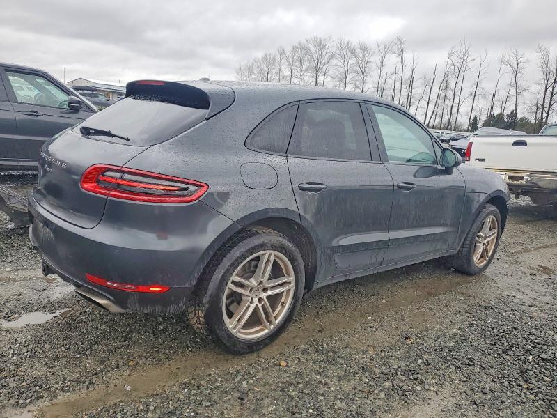 Photo 3 from auction – 2017 PORSCHE MACAN with VIN WP1AA2A58HLB82627