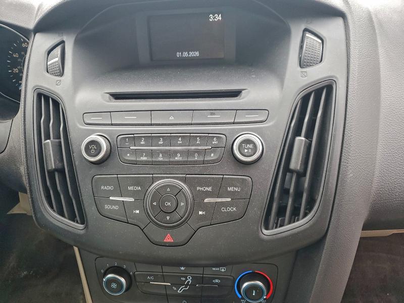 Photo 12 from auction – 2015 FORD FOCUS SE with VIN 1FADP3F29FL350487
