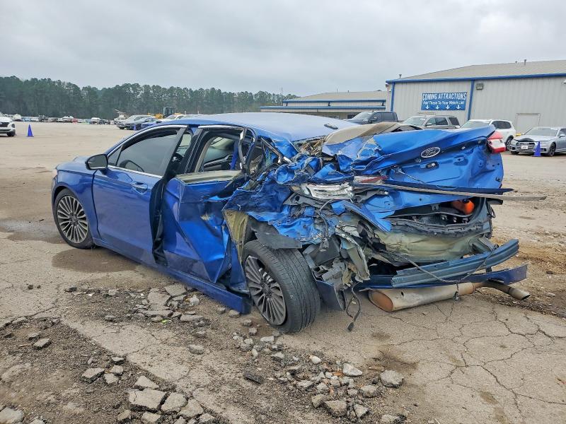 Photo 2 from auction – 2017 FORD FUSION with VIN 3FA6P0HD6HR212495