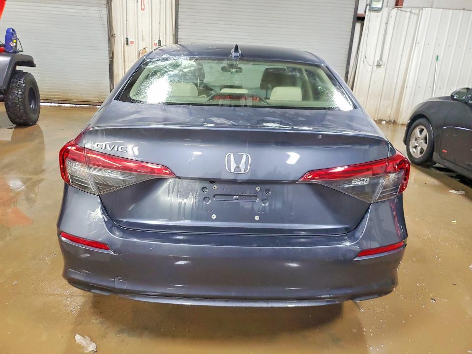 Photo 6 from auction – 2022 HONDA CIVIC with VIN JHMFE1F7XNX001420
