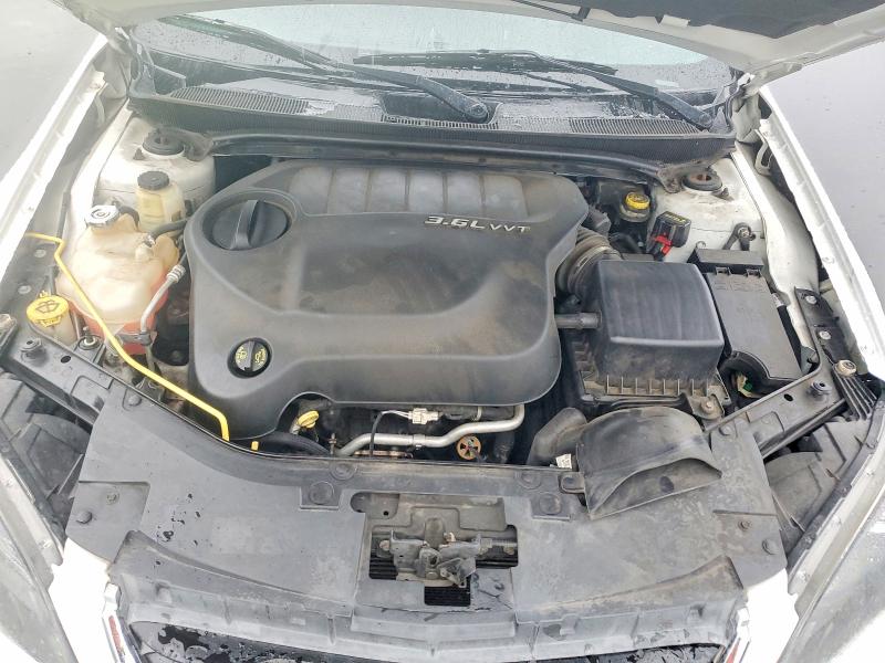 Photo 11 from auction – 2013 CHRYSLER 200 LIMITE with VIN 1C3CCBCG4DN579046