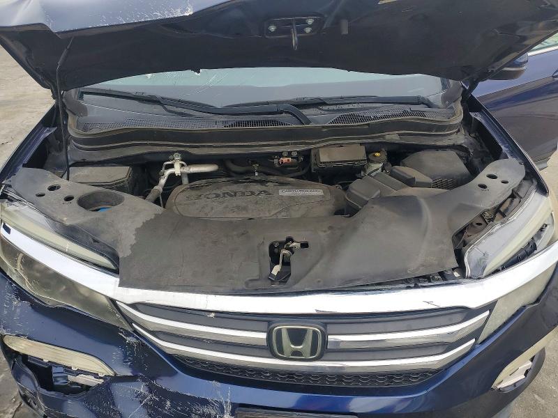 Photo 12 from auction – 2016 HONDA PILOT with VIN 5FNYF5H63GB008399