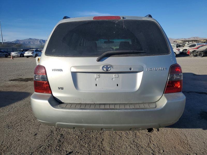 Photo 6 from auction – 2004 TOYOTA HIGHLANDER with VIN JTEDP21A940014030