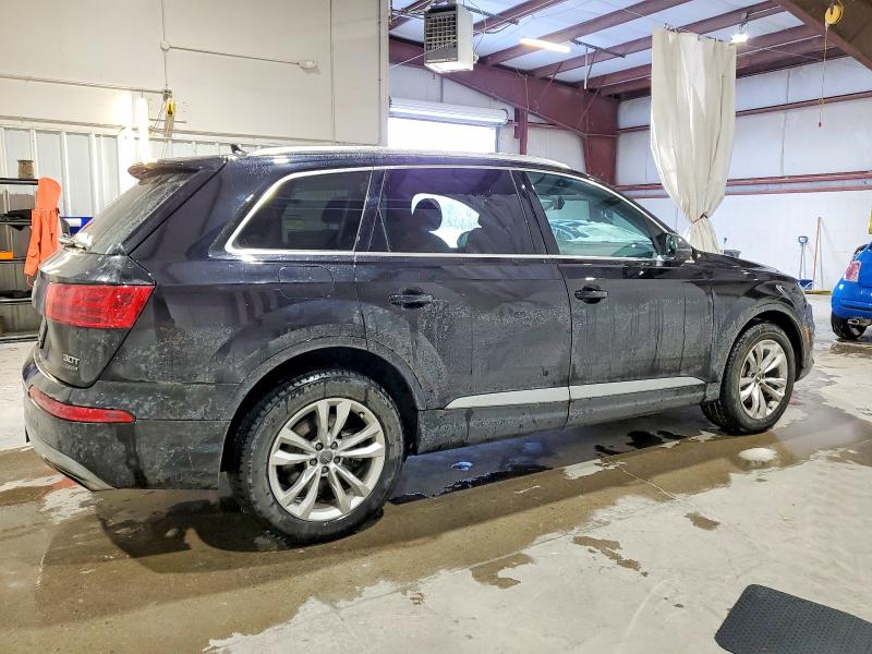 Photo 3 from auction – 2018 AUDI Q7 PREMIUM with VIN WA1LAAF79JD030199