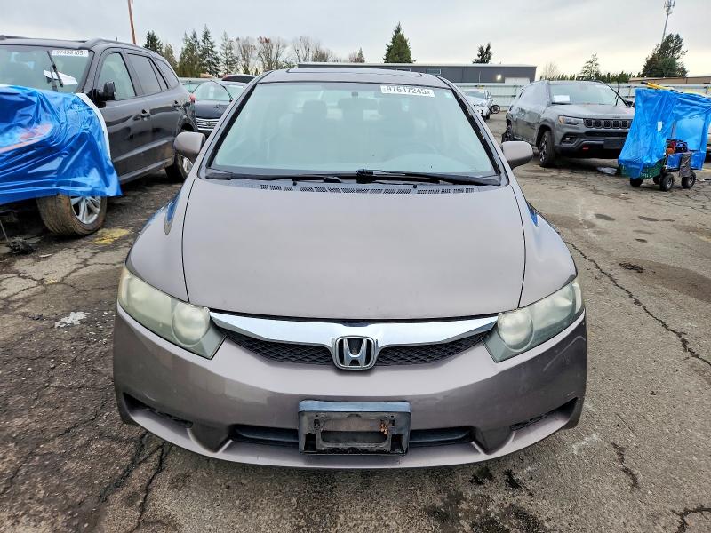 Photo 5 from auction – 2010 HONDA CIVIC with VIN 19XFA1F85AE019081