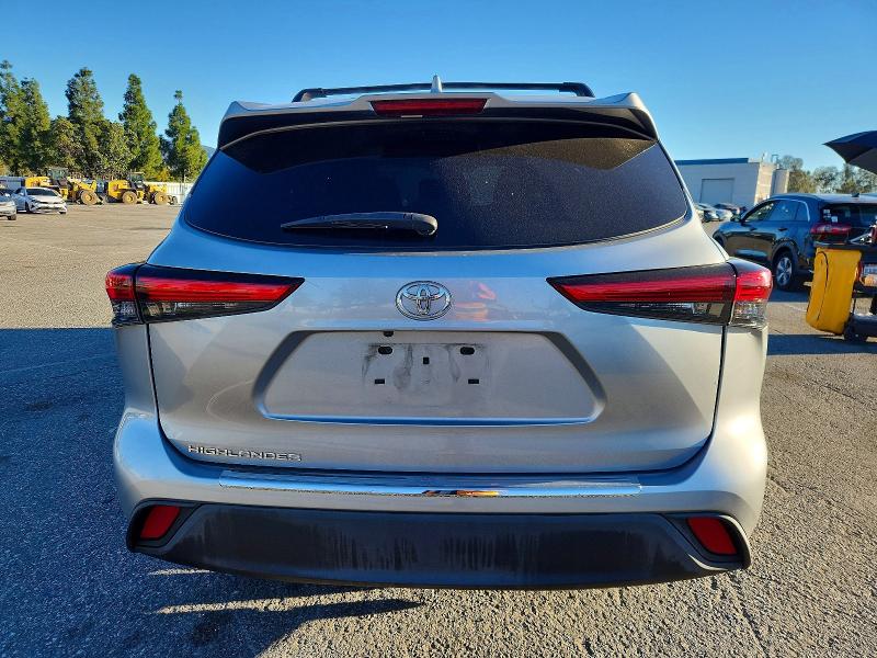 Photo 6 from auction – 2020 TOYOTA HIGHLANDER with VIN 5TDCZRAH5LS021469