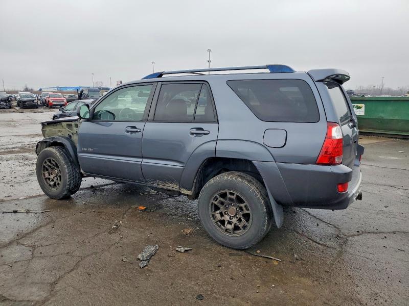 Zdjęcie 2 z aukcji – 2004 TOYOTA 4RUNNER SR z VIN JTEBU14R040033853