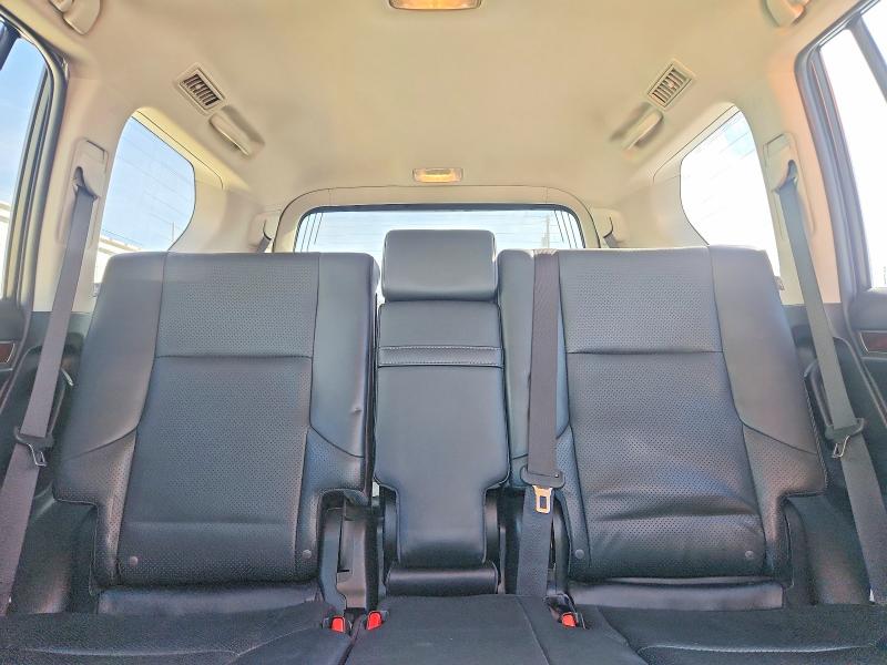 Photo 10 from auction – 2011 LEXUS GX with VIN JTJJM7FX1B5024607