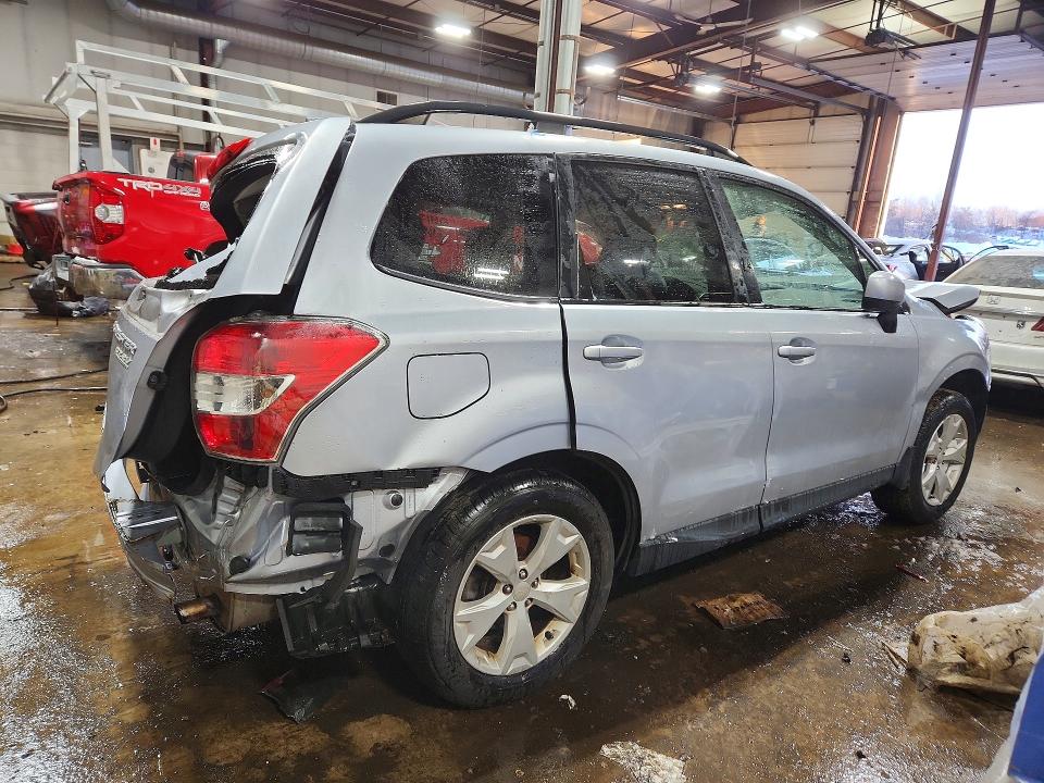 Photo 3 from auction – 2016 SUBARU FORESTER with VIN JF2SJADC9GH440439