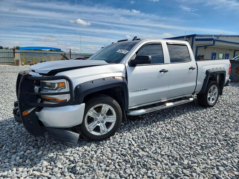 CHEVROLET SILVERADO 2018 with VIN 3GCPCPEH8JG225504 - Photo from auction