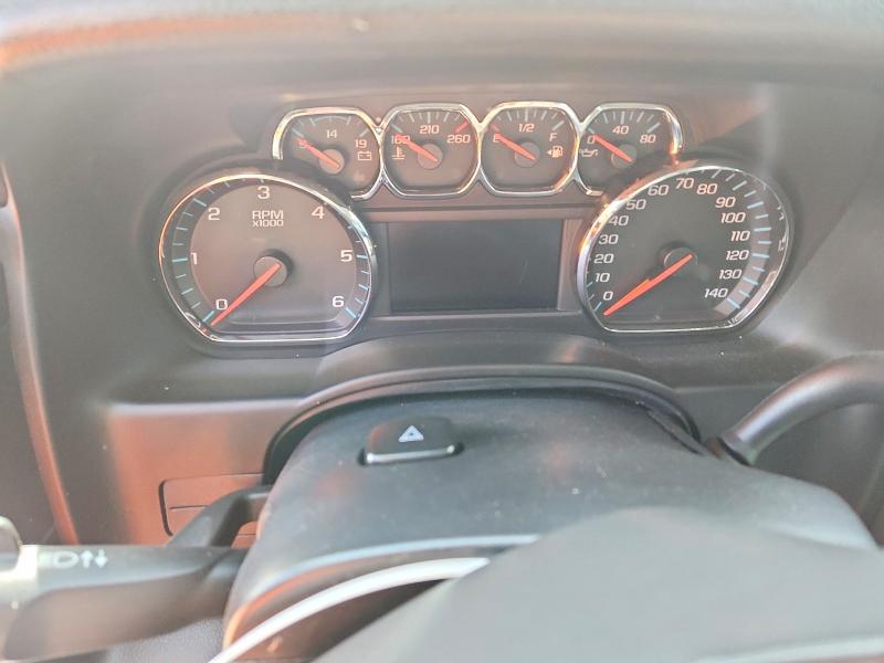Photo 9 from auction – 2017 CHEVROLET SUBURBAN with VIN 1GNSCHKC5HR150187