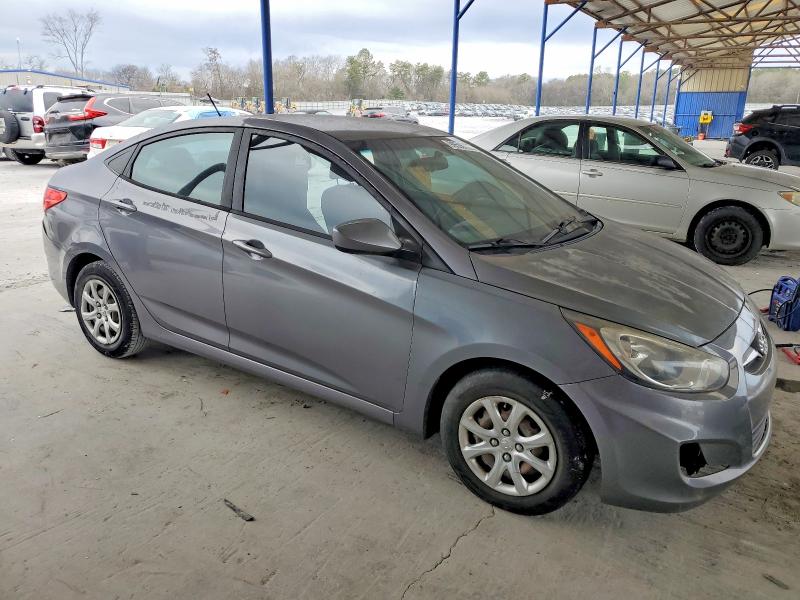Photo 4 from auction – 2014 HYUNDAI ACCENT with VIN KMHCT4AE7EU733373
