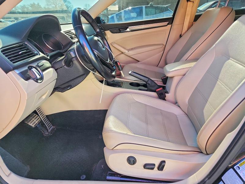 Photo 7 from auction – 2018 VOLKSWAGEN PASSAT S with VIN 1VWAA7A38JC003082