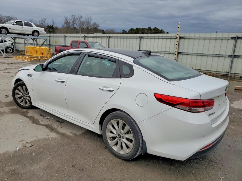 Photo 2 from auction – 2018 KIA OPTIMA EX with VIN 5XXGU4L36JG247734