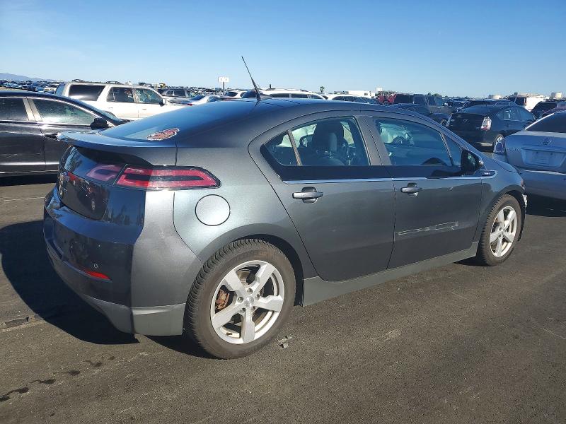 Photo 3 from auction – 2013 CHEVROLET VOLT with VIN 1G1RC6E4XDU134342
