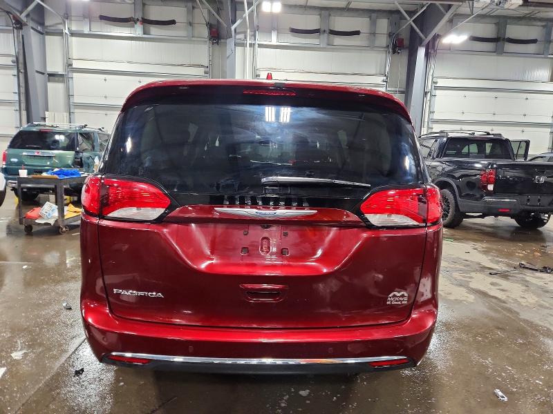 Photo 6 from auction – 2018 CHRYSLER PACIFICA T with VIN 2C4RC1EG3JR112762