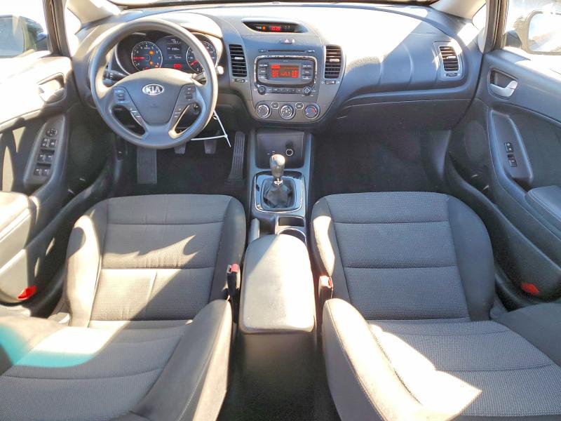 Photo 8 from auction – 2017 KIA FORTE LX with VIN 3KPFK4A70HE081415