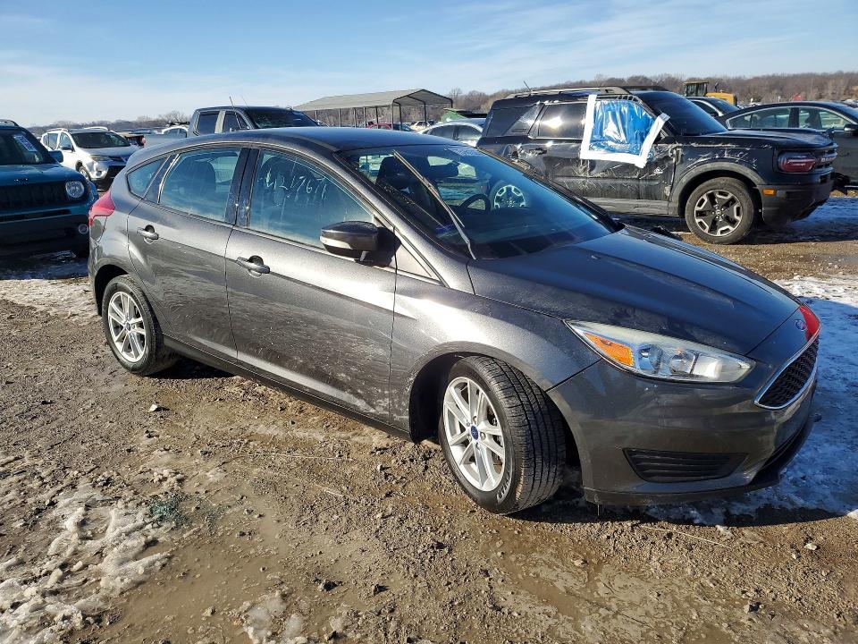 Photo 4 from auction – 2017 FORD FOCUS SE with VIN 1FADP3K23HL295690
