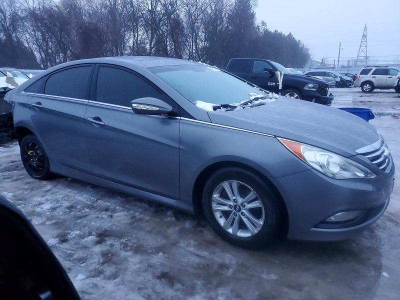 Photo 4 from auction – 2014 HYUNDAI SONATA with VIN 5NPEB4AC4EH871624