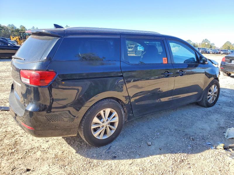 Photo 3 from auction – 2016 KIA SEDONA LX with VIN KNDMB5C19G6085960