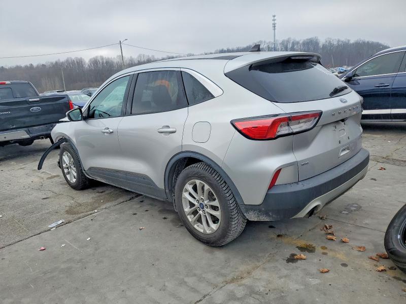 Photo 2 from auction – 2020 FORD ESCAPE with VIN 1FMCU0G69LUC35713