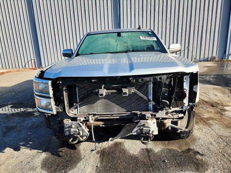 Photo 5 from auction – 2015 CHEVROLET SILVERADO with VIN 3GCUKREC4FG194071